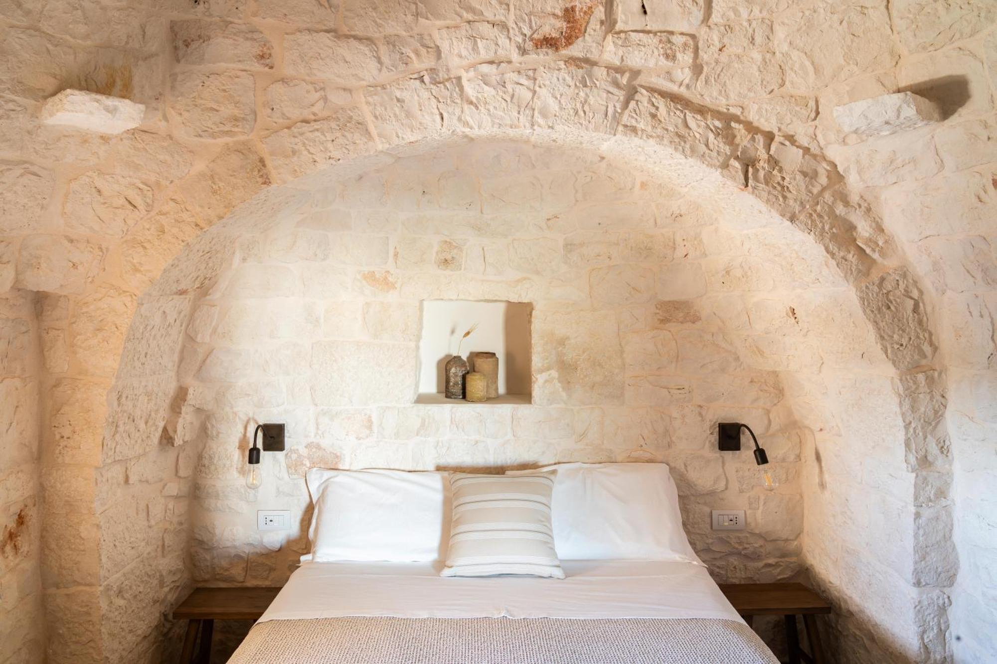 Trullo Jale - Boutique Apartments Ostuni Buitenkant foto