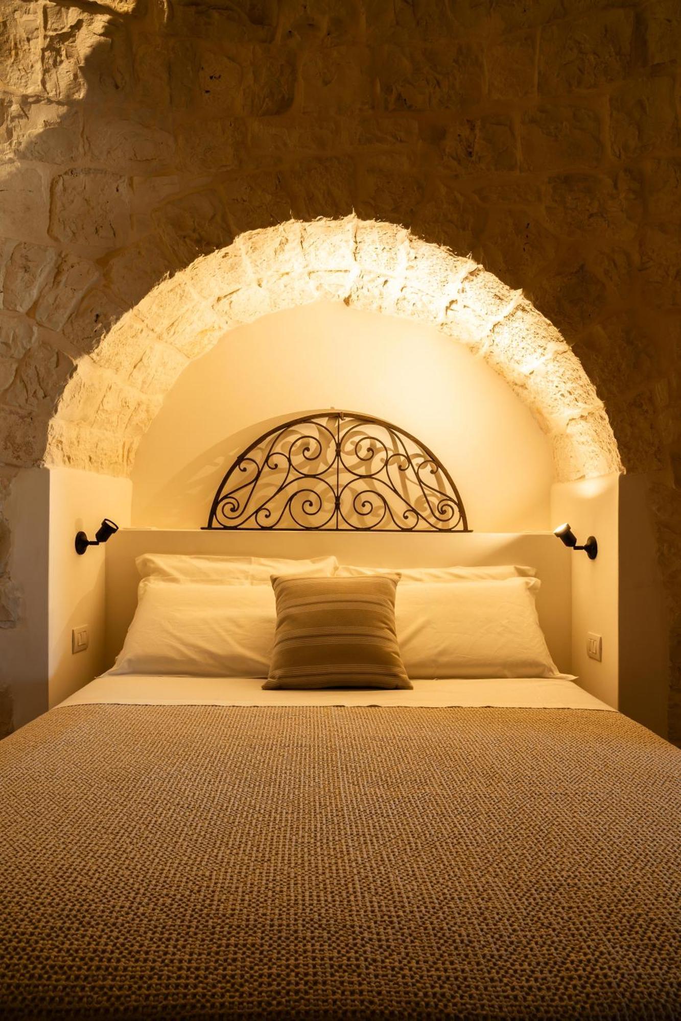 Trullo Jale - Boutique Apartments Ostuni Buitenkant foto