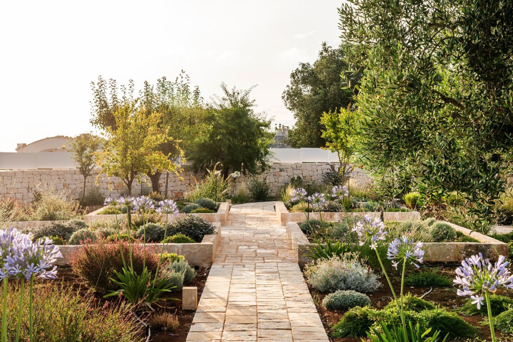 Trullo Jale - Boutique Apartments Ostuni Buitenkant foto