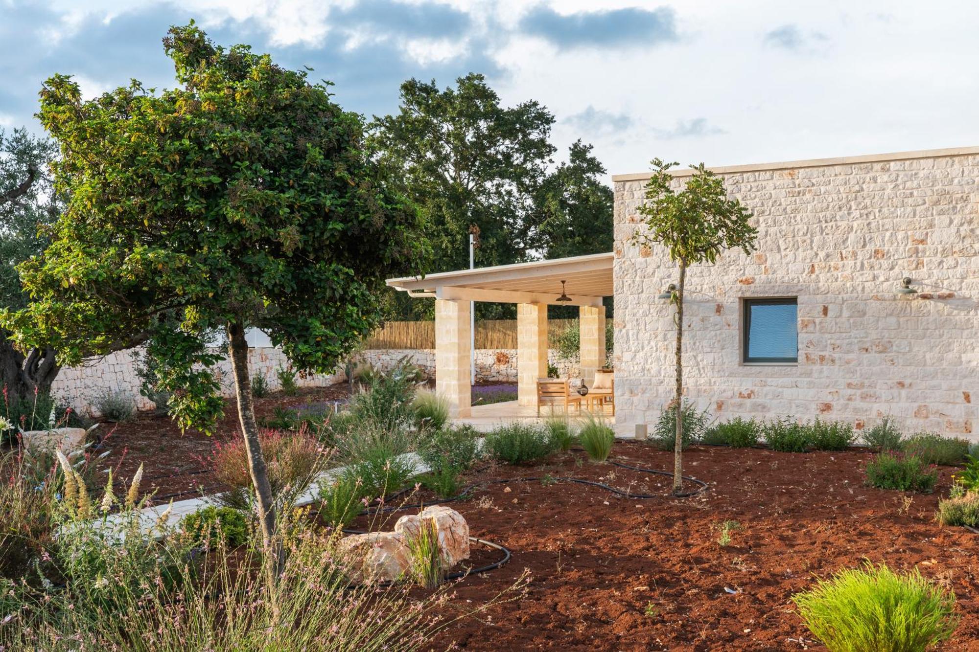 Trullo Jale - Boutique Apartments Ostuni Buitenkant foto
